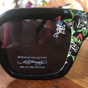 NEW Ed Hardy Black Sunglasses with Floral Accents UV Protection Sunglasses